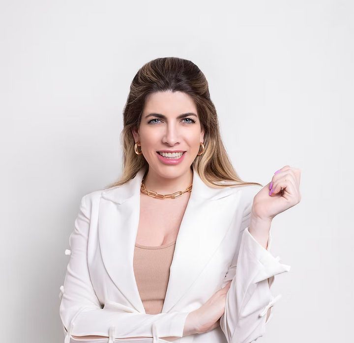 Dra. Alejandra Campuzano
